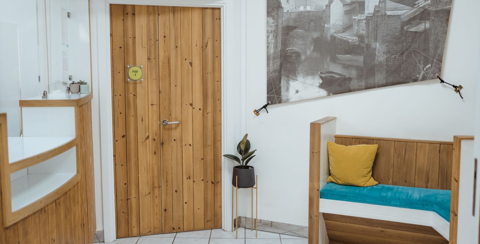 the-treatment-centre-private-dentist-truro-cornwall40 (1) the-treatment-centre-private-dentist-truro-cornwall40 (1)